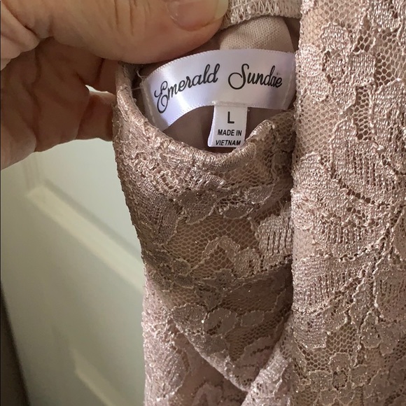 Dress - Picture 4 of 5